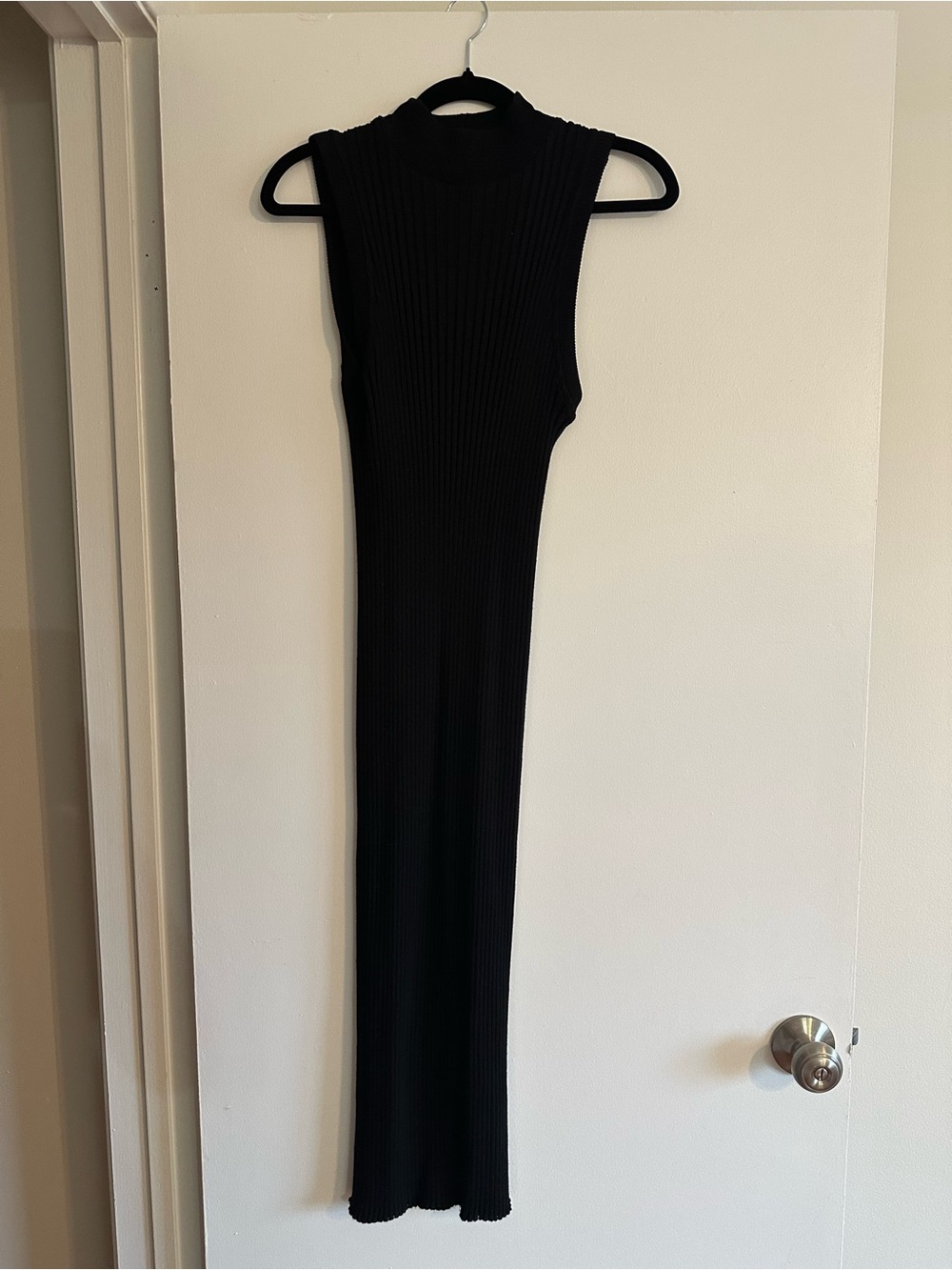 Zara Black Sleeveless Ribbed Maxi Dress
